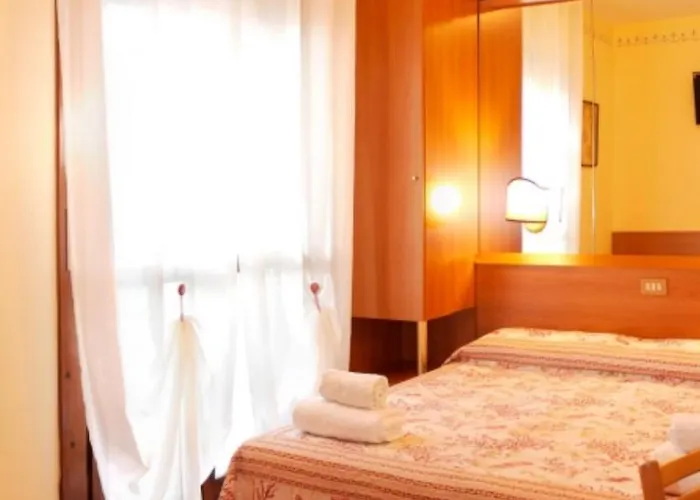 Hotel Germania 3*