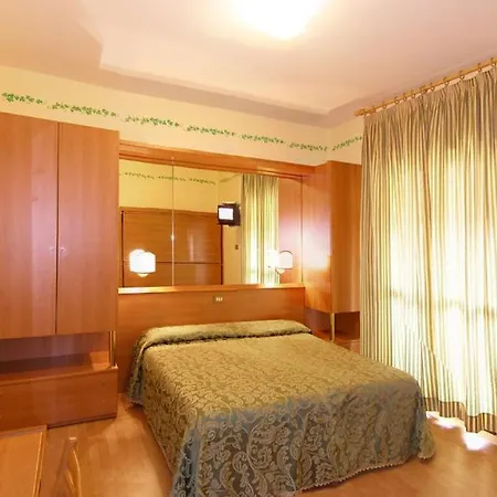 Hotell Germania 3*