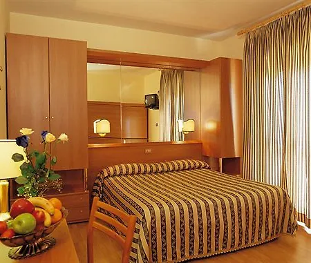 Hotell Germania 3*