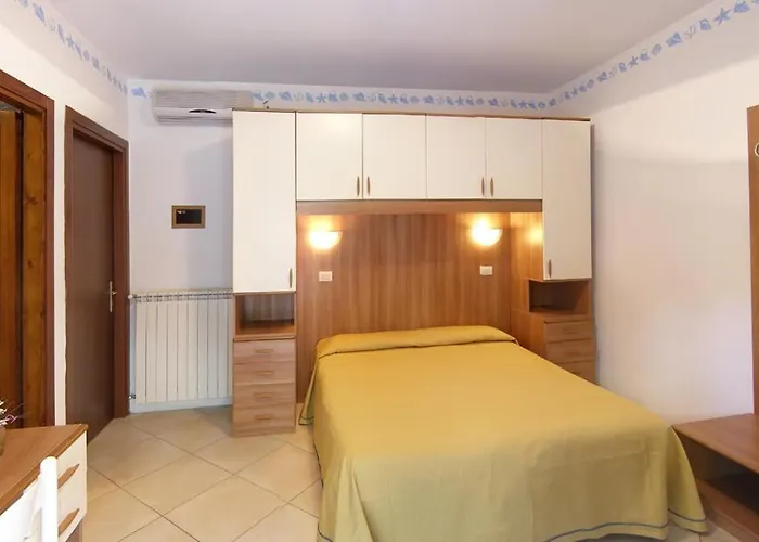 Hotel Germania 3*